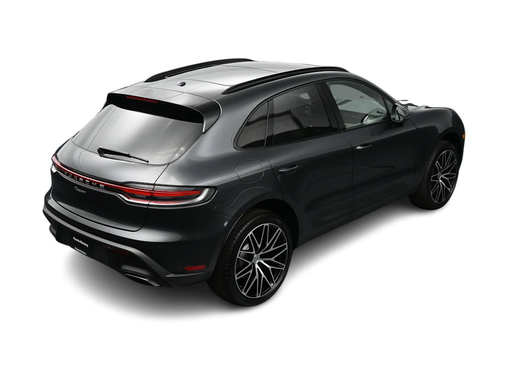 Thumbnail: 2026 Porsche Macan - 33