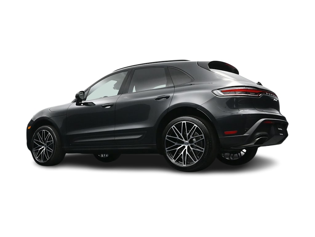 Thumbnail: 2026 Porsche Macan - 38