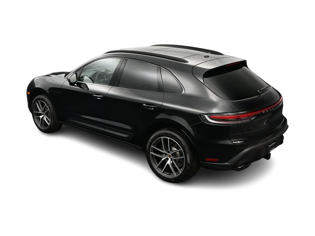 Thumbnail: 2026 Porsche Macan - 30