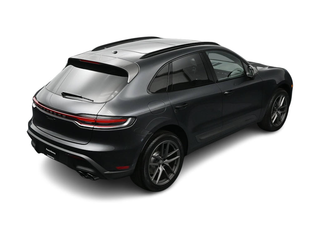 Thumbnail: 2026 Porsche Macan - 34