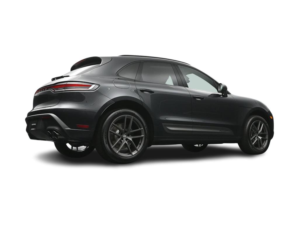 Thumbnail: 2026 Porsche Macan - 42
