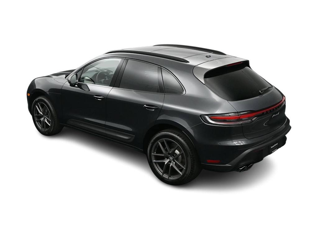 Thumbnail: 2026 Porsche Macan - 31