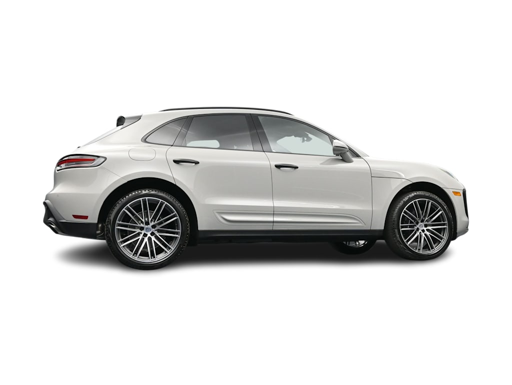 Thumbnail: 2026 Porsche Macan - 41
