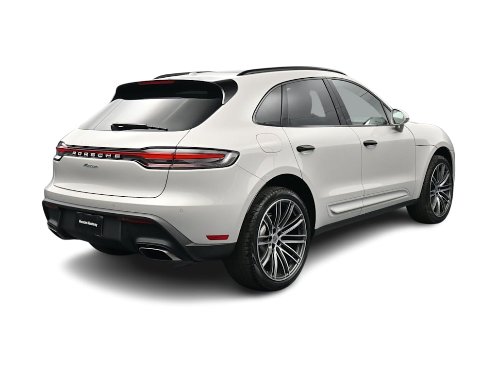 Thumbnail: 2026 Porsche Macan - 24