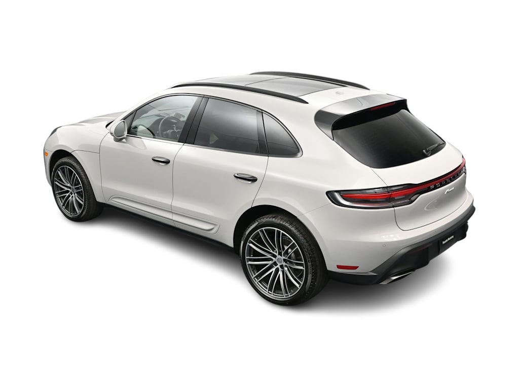 Thumbnail: 2026 Porsche Macan - 29