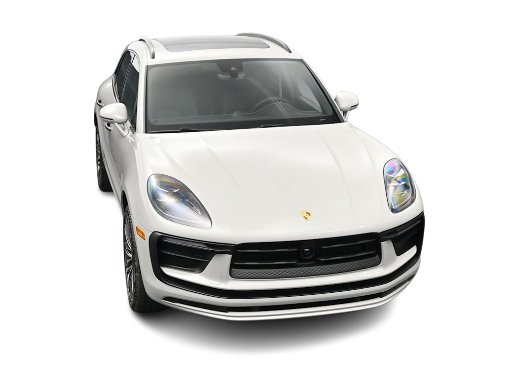 Thumbnail: 2026 Porsche Macan - 34