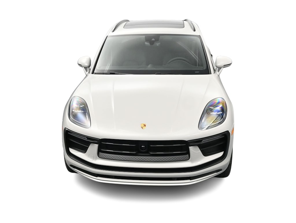 Thumbnail: 2026 Porsche Macan - 35