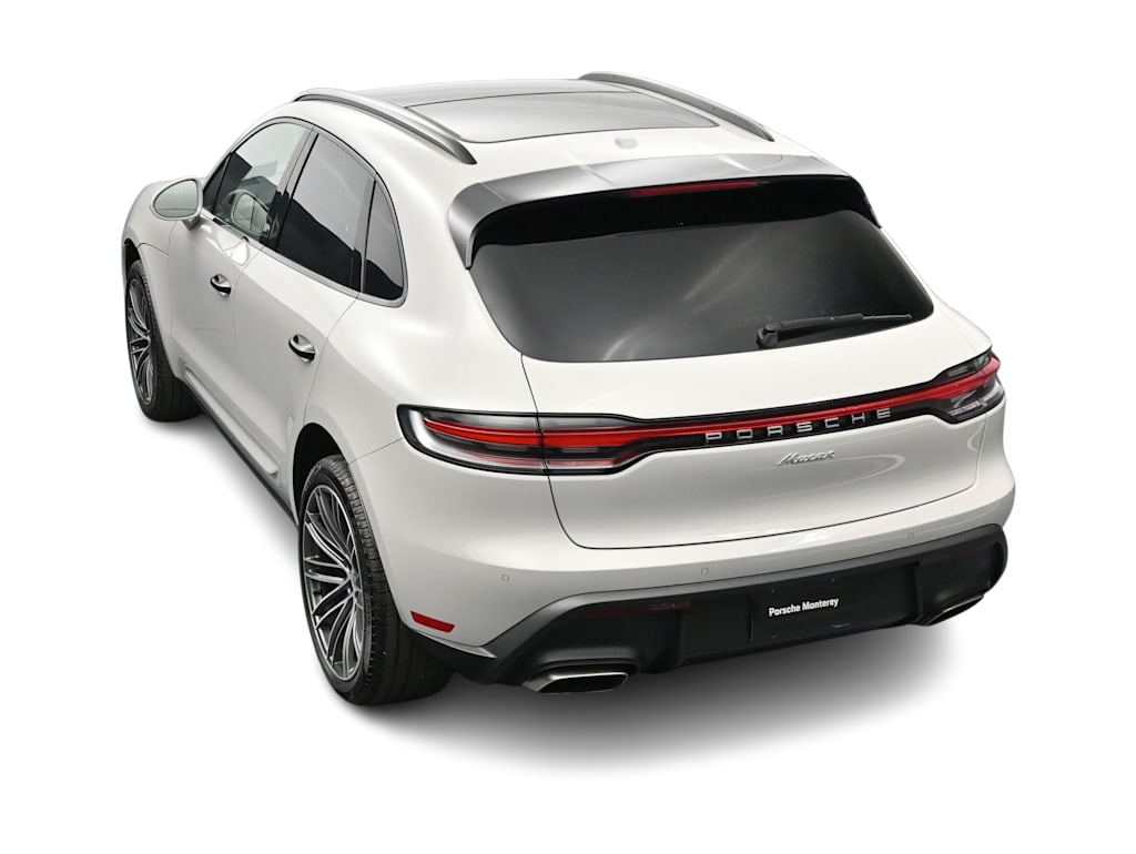 Thumbnail: 2026 Porsche Macan - 30