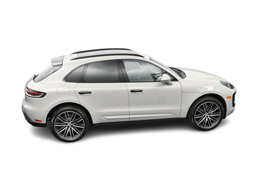 Thumbnail: 2026 Porsche Macan - 33