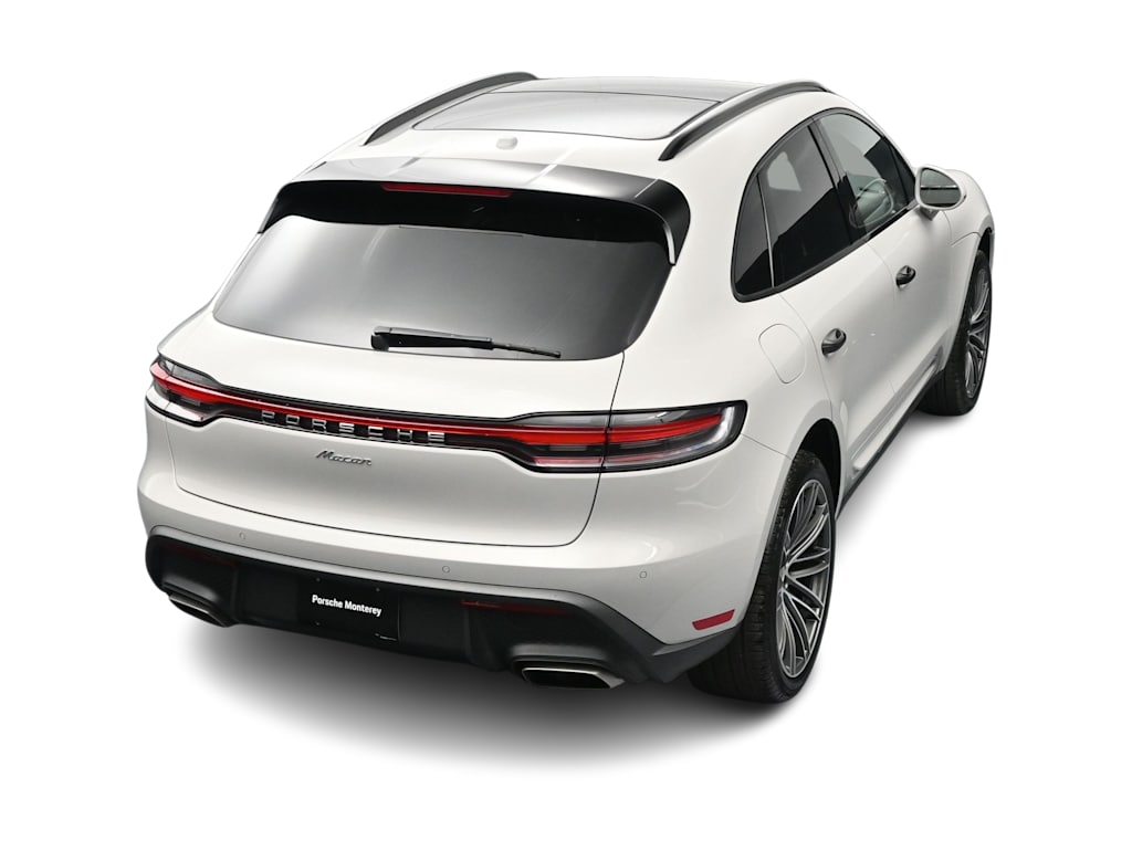 Thumbnail: 2026 Porsche Macan - 31