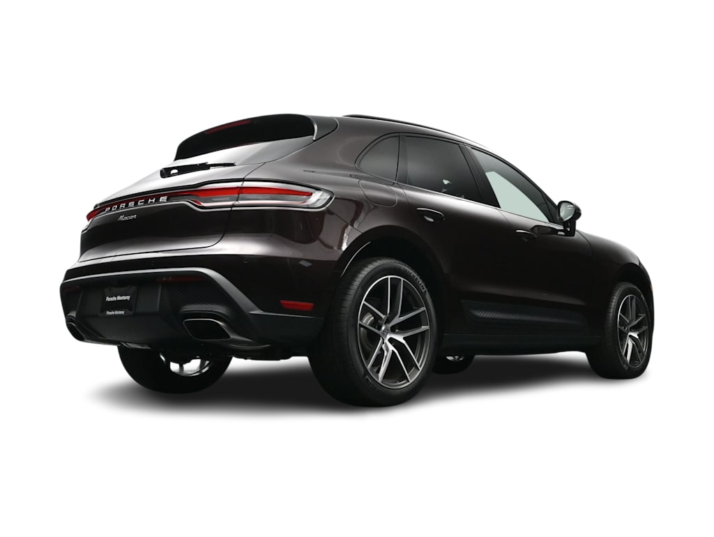 Thumbnail: 2026 Porsche Macan - 41