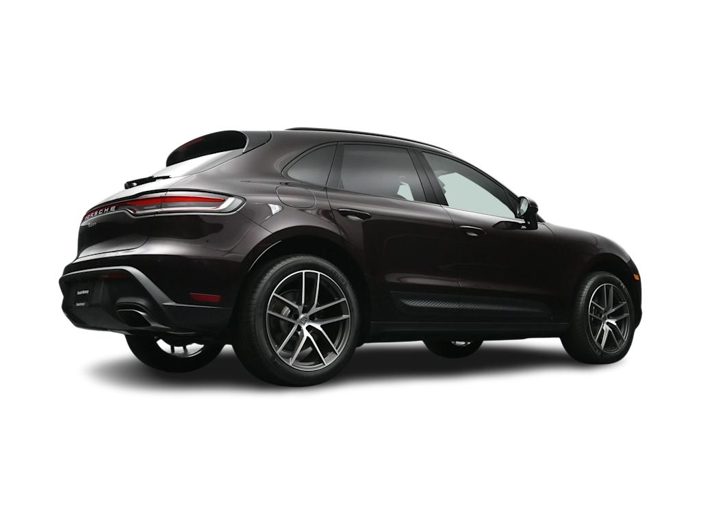 Thumbnail: 2026 Porsche Macan - 42