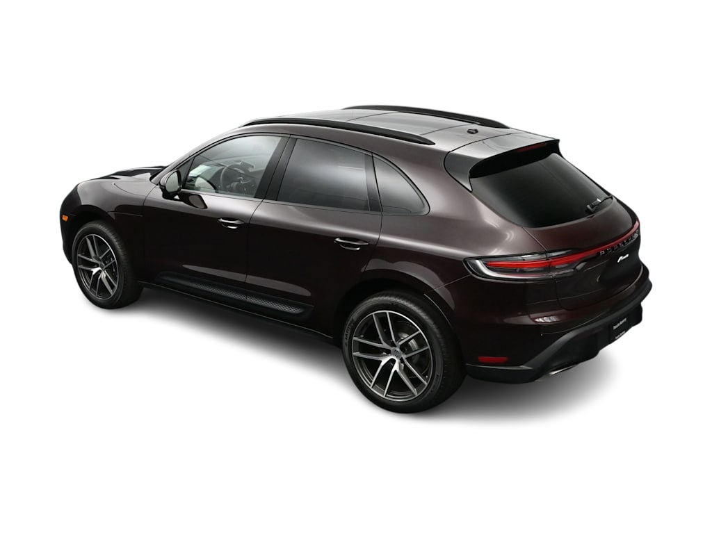 Thumbnail: 2026 Porsche Macan - 31