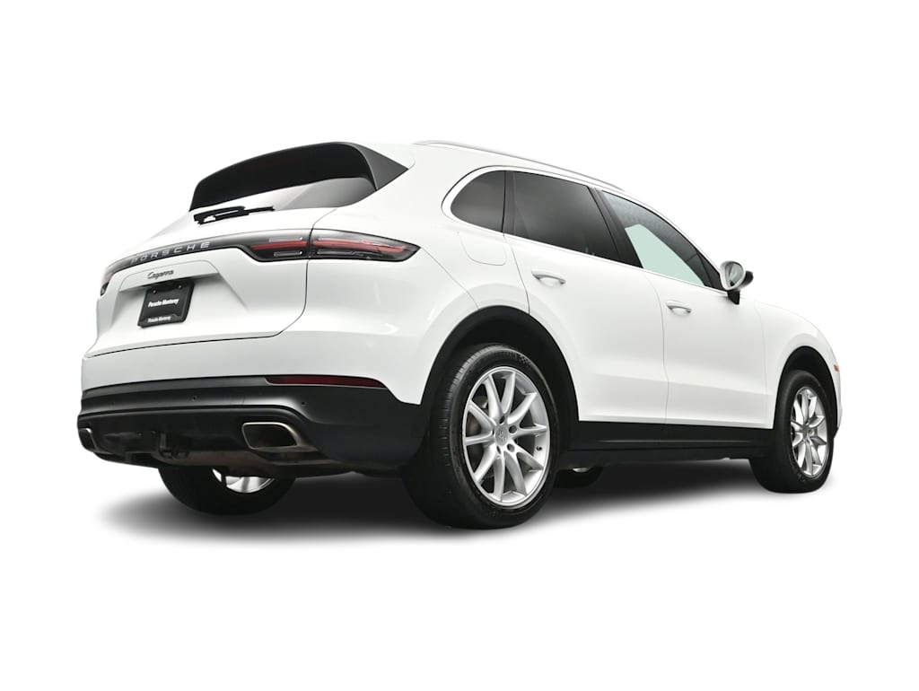 Thumbnail: 2021 Porsche Cayenne - 38