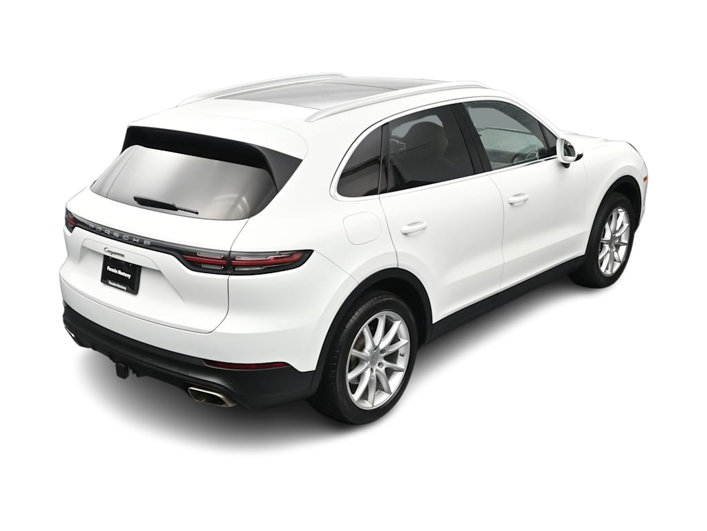 Thumbnail: 2021 Porsche Cayenne - 31