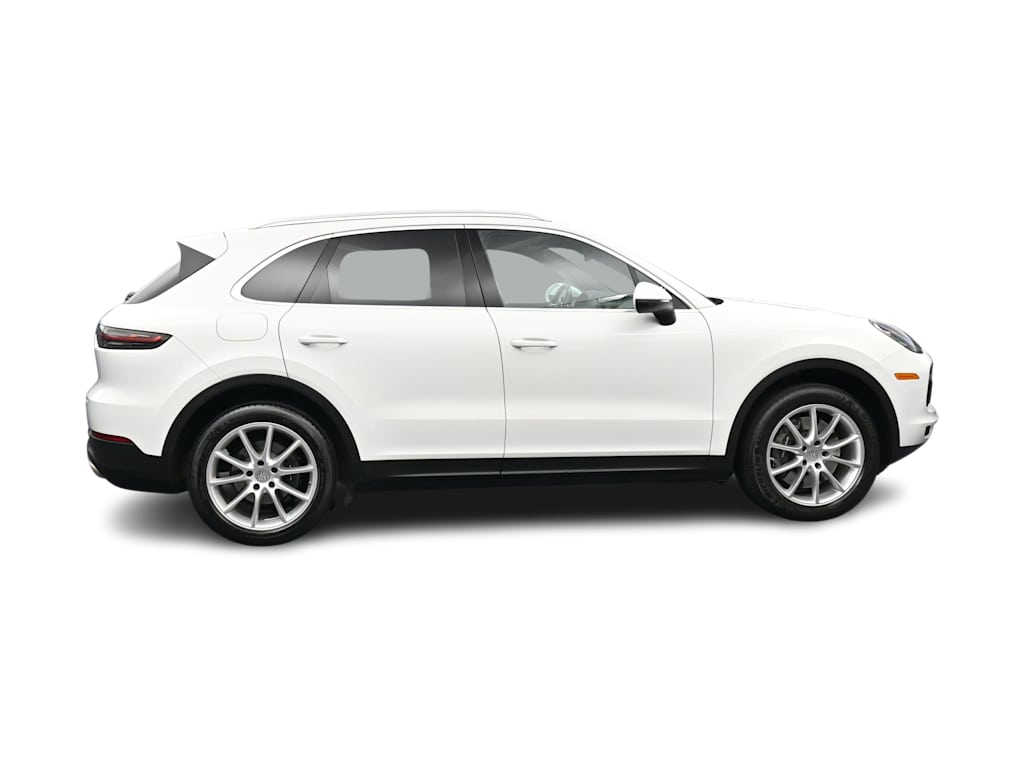 Thumbnail: 2021 Porsche Cayenne - 25
