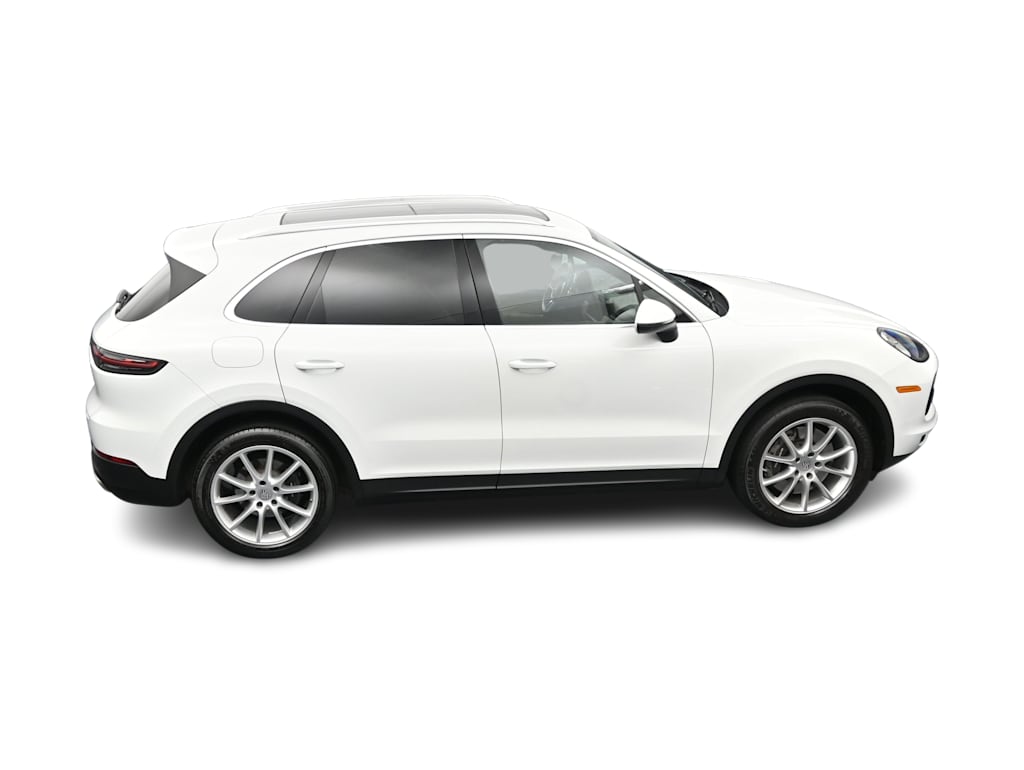 Thumbnail: 2021 Porsche Cayenne - 32