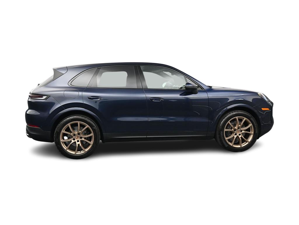 Thumbnail: 2026 Porsche Cayenne - 30