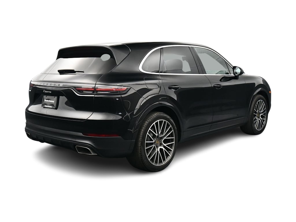 Thumbnail: 2021 Porsche Cayenne - 24