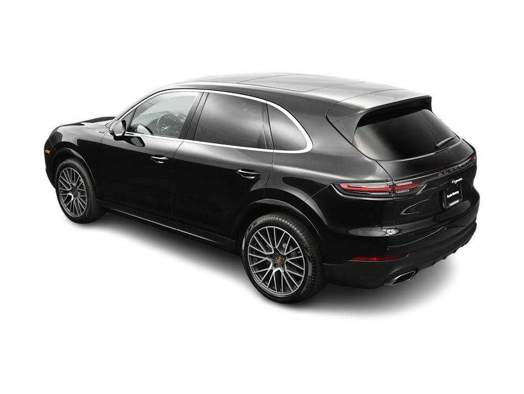 Thumbnail: 2021 Porsche Cayenne - 28