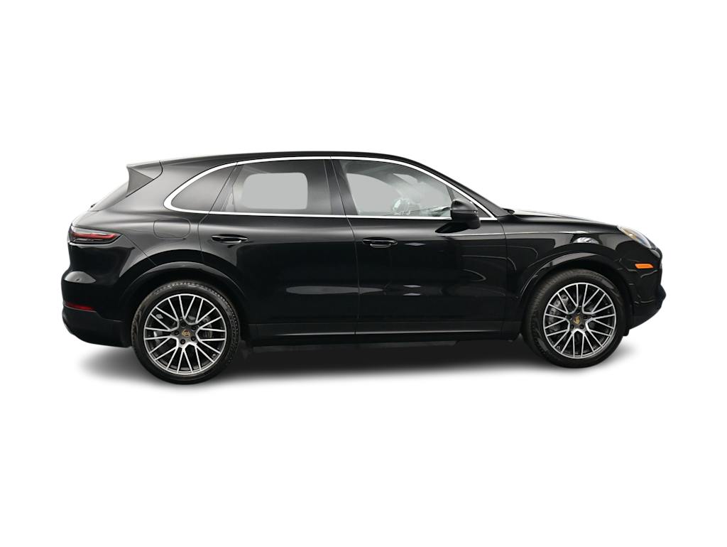 Thumbnail: 2021 Porsche Cayenne - 25