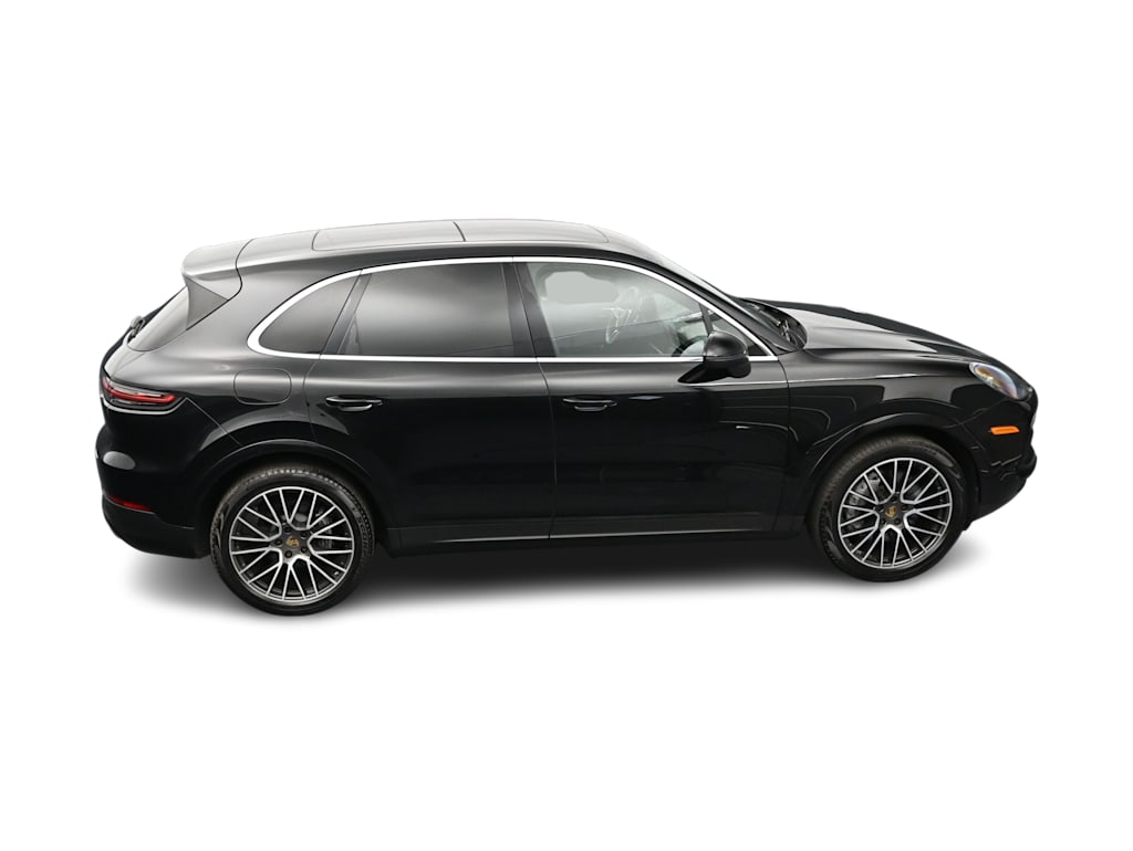 Thumbnail: 2021 Porsche Cayenne - 32