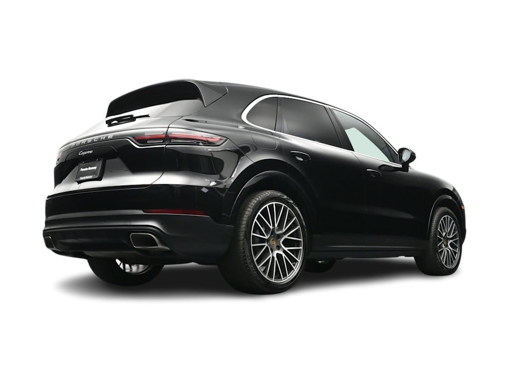 Thumbnail: 2021 Porsche Cayenne - 38