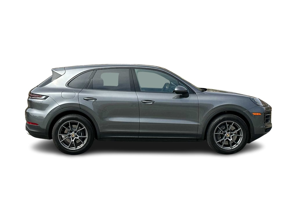 2024 Porsche Cayenne Base 16