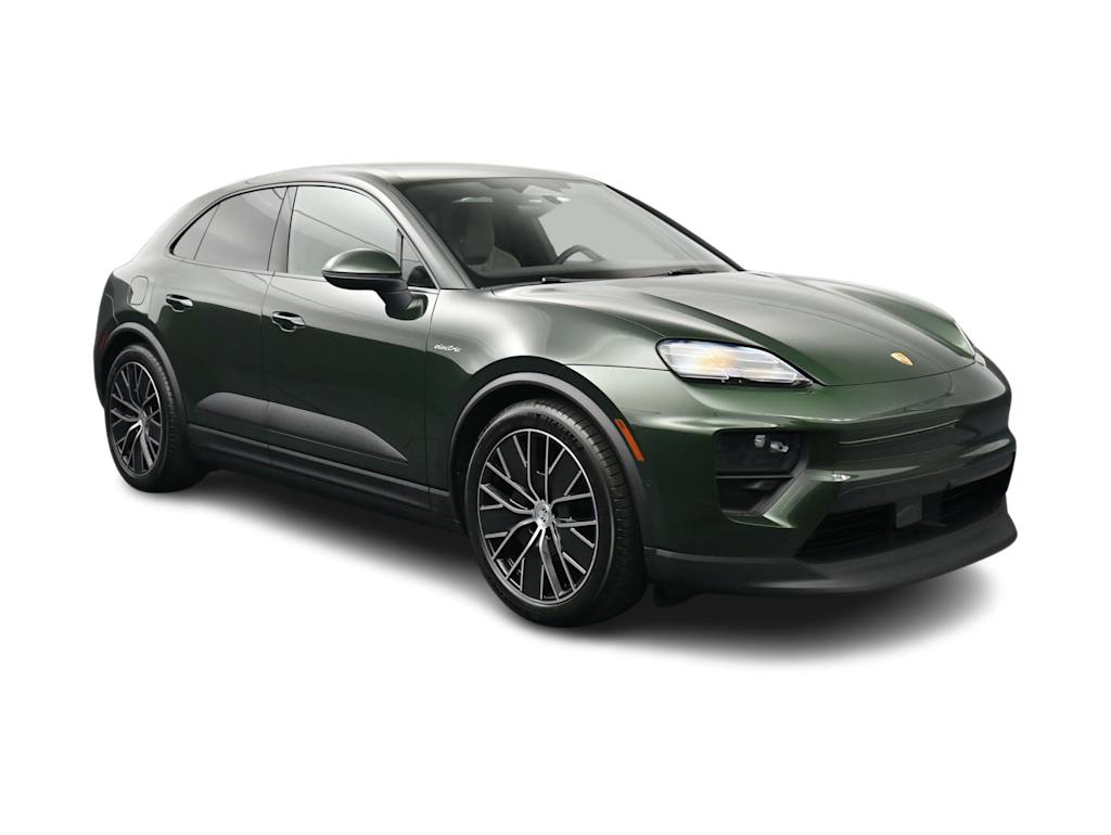 Thumbnail: 2026 Porsche Macan - 28