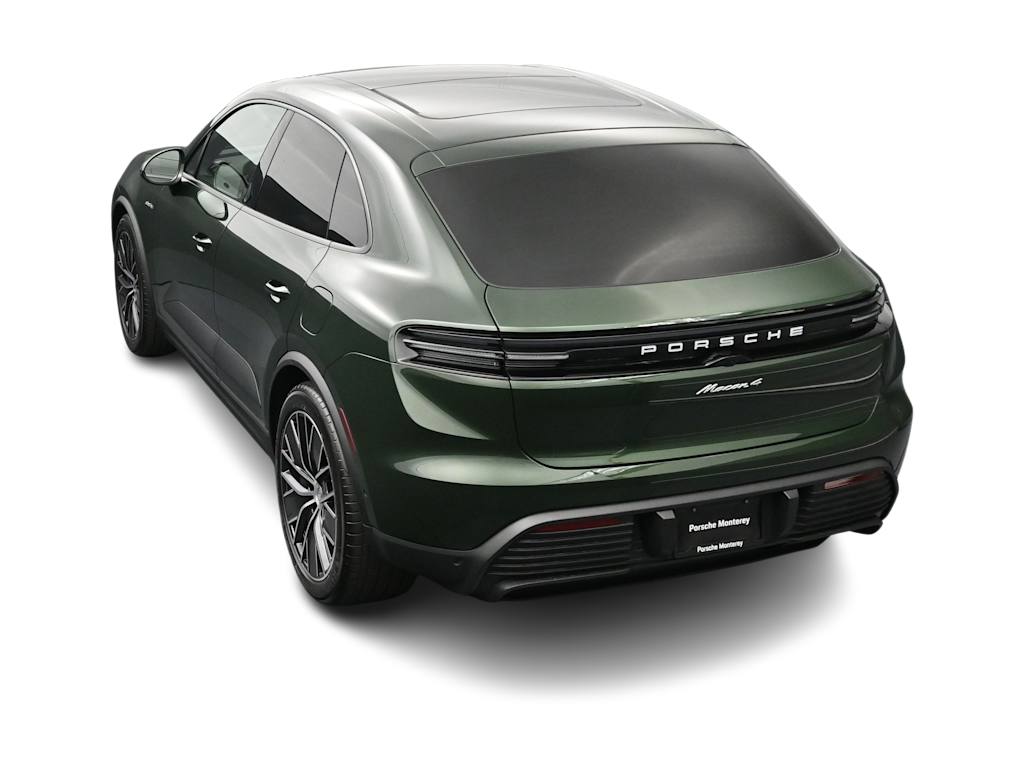 Thumbnail: 2026 Porsche Macan - 32