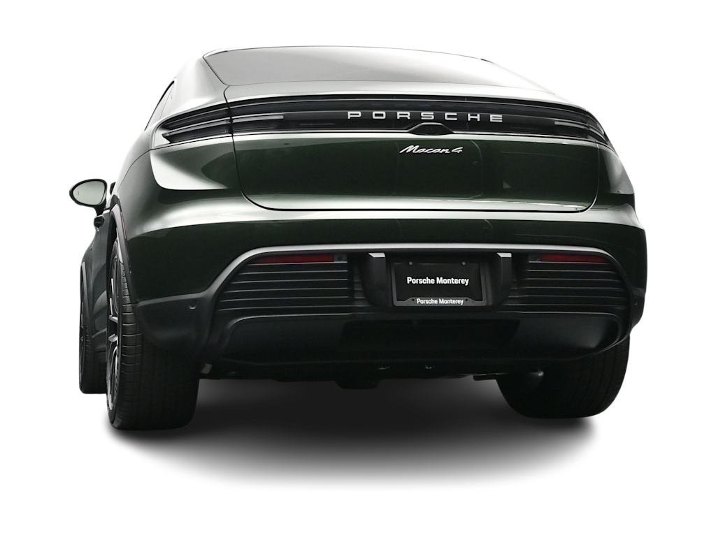 Thumbnail: 2026 Porsche Macan - 40