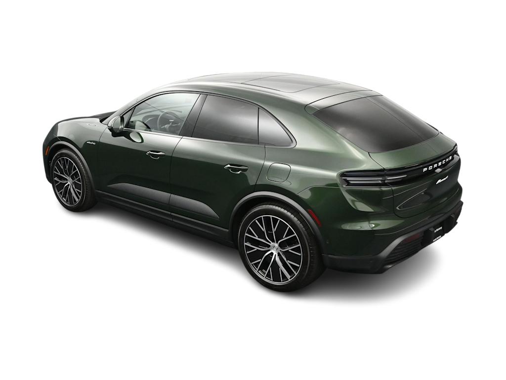 Thumbnail: 2026 Porsche Macan - 31