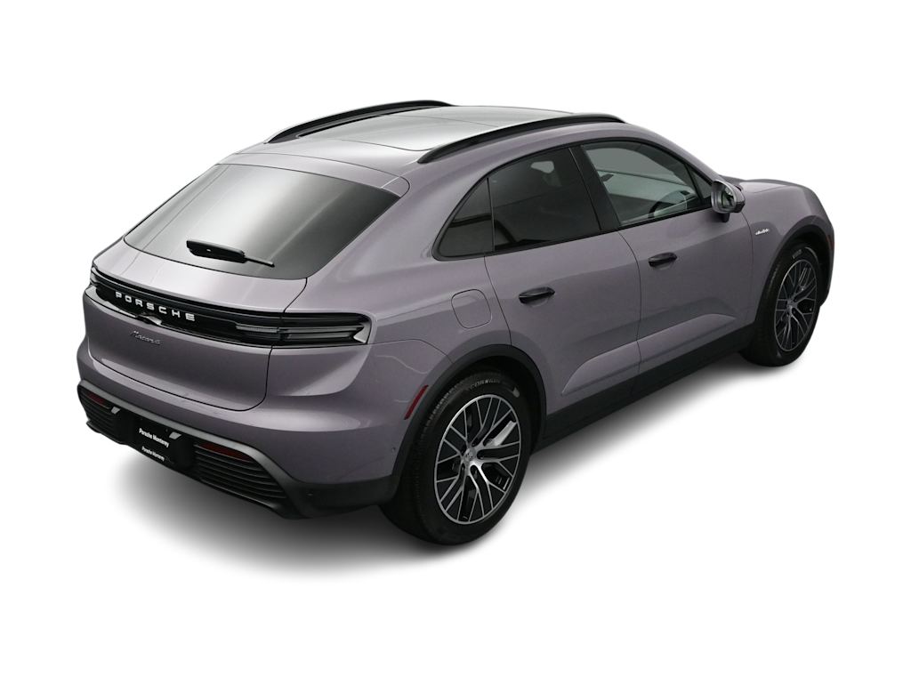 Thumbnail: 2026 Porsche Macan - 33