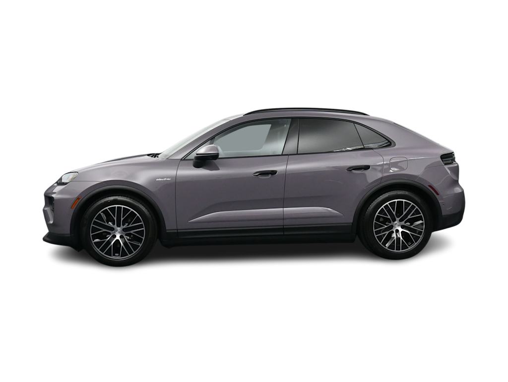 Thumbnail: 2026 Porsche Macan - 3