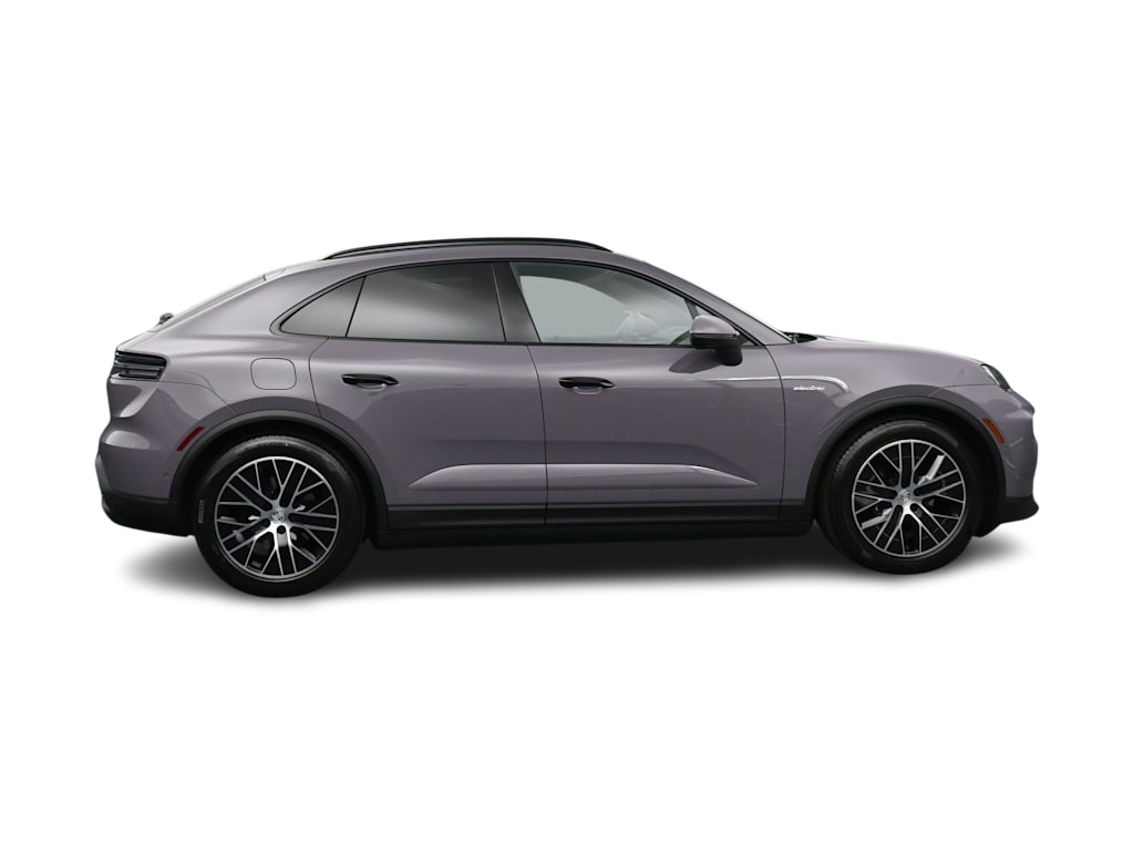 Thumbnail: 2026 Porsche Macan - 26