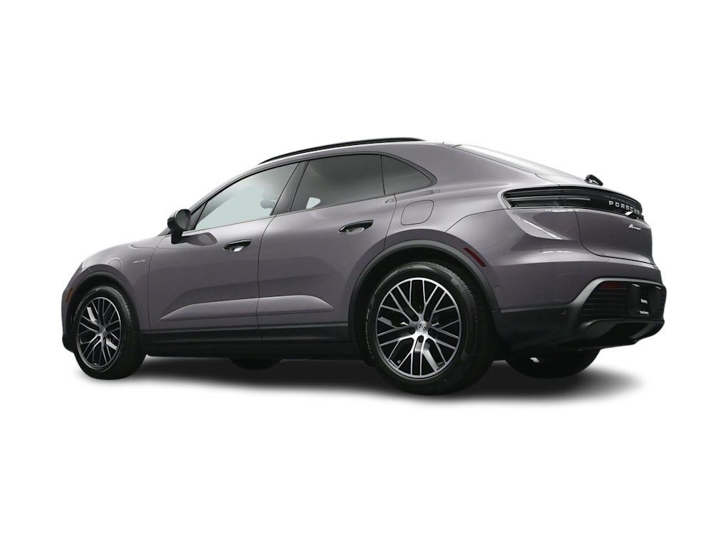 Thumbnail: 2026 Porsche Macan - 38
