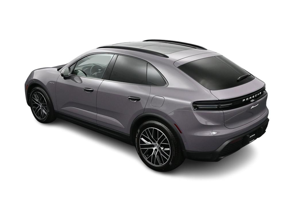 Thumbnail: 2026 Porsche Macan - 30