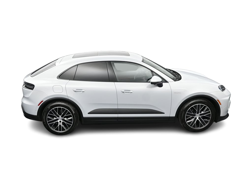 Thumbnail: 2026 Porsche Macan - 41