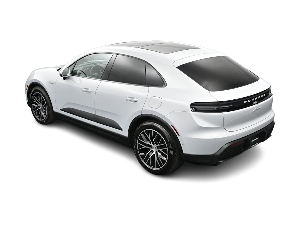 Thumbnail: 2026 Porsche Macan - 37