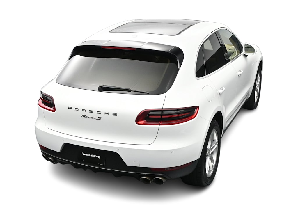 Thumbnail: 2015 Porsche Macan - 30