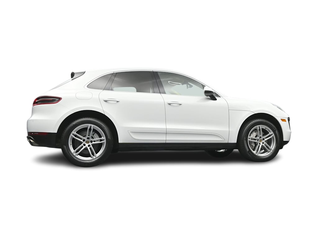 Thumbnail: 2015 Porsche Macan - 39