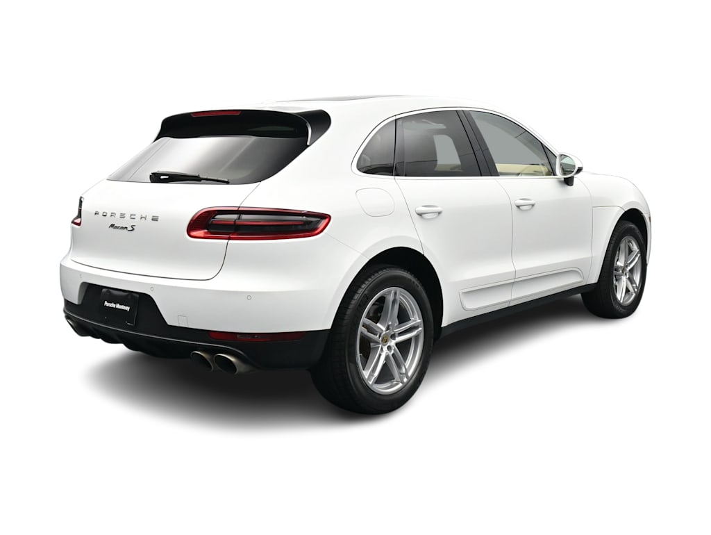 Thumbnail: 2015 Porsche Macan - 23