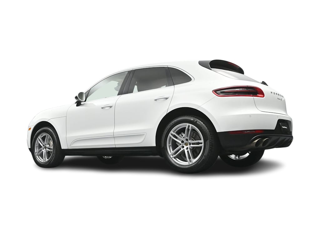 Thumbnail: 2015 Porsche Macan - 35