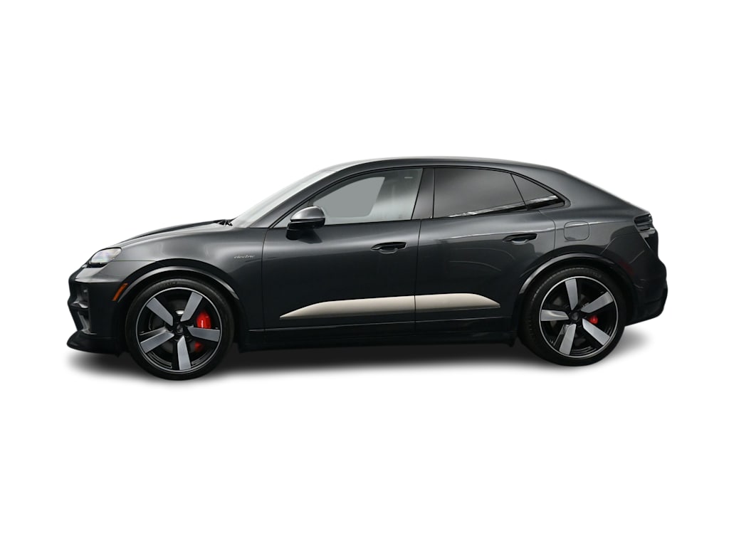 Thumbnail: 2026 Porsche Macan - 3