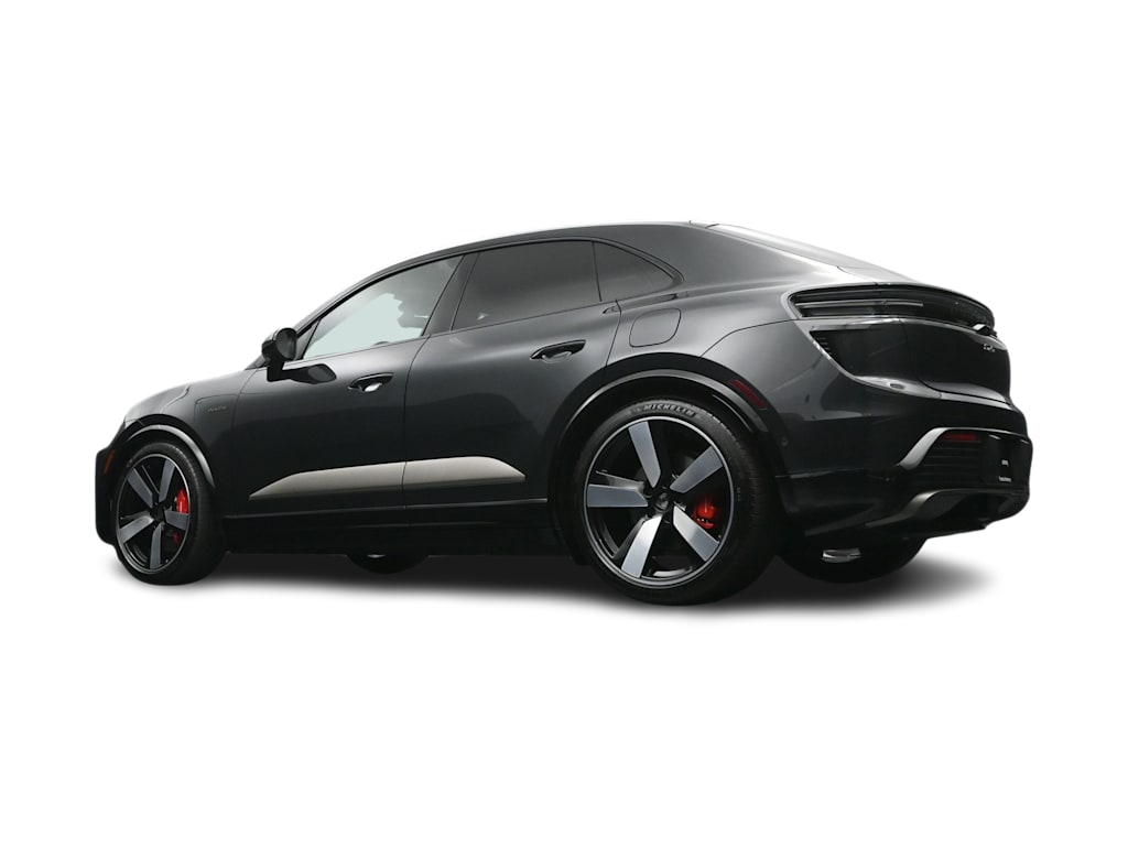 Thumbnail: 2026 Porsche Macan - 40