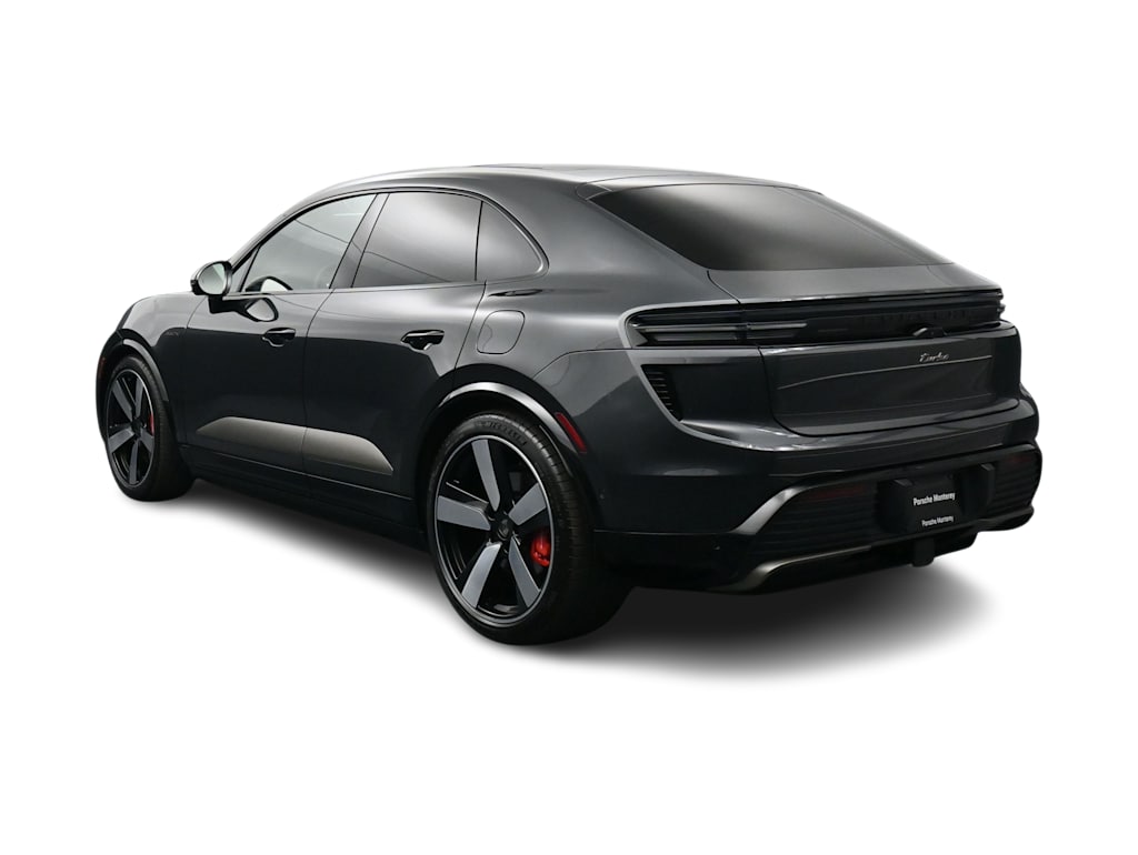 Thumbnail: 2026 Porsche Macan - 4