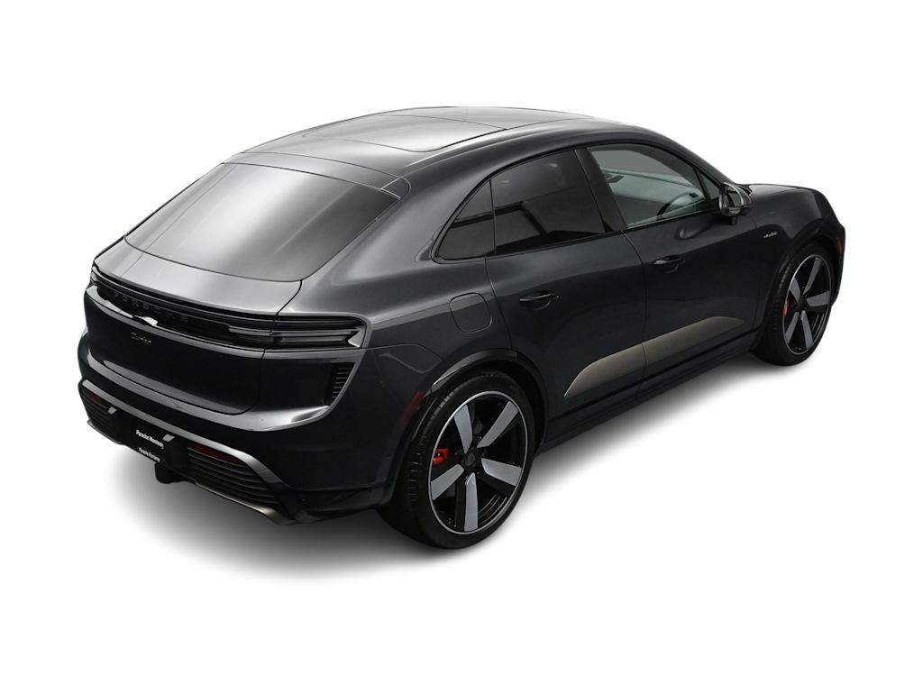 Thumbnail: 2026 Porsche Macan - 35