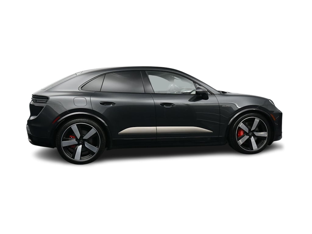 Thumbnail: 2026 Porsche Macan - 28