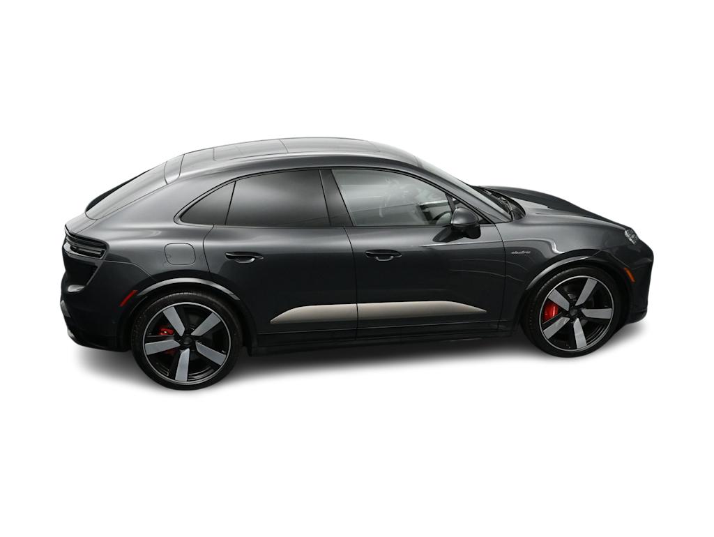 Thumbnail: 2026 Porsche Macan - 36