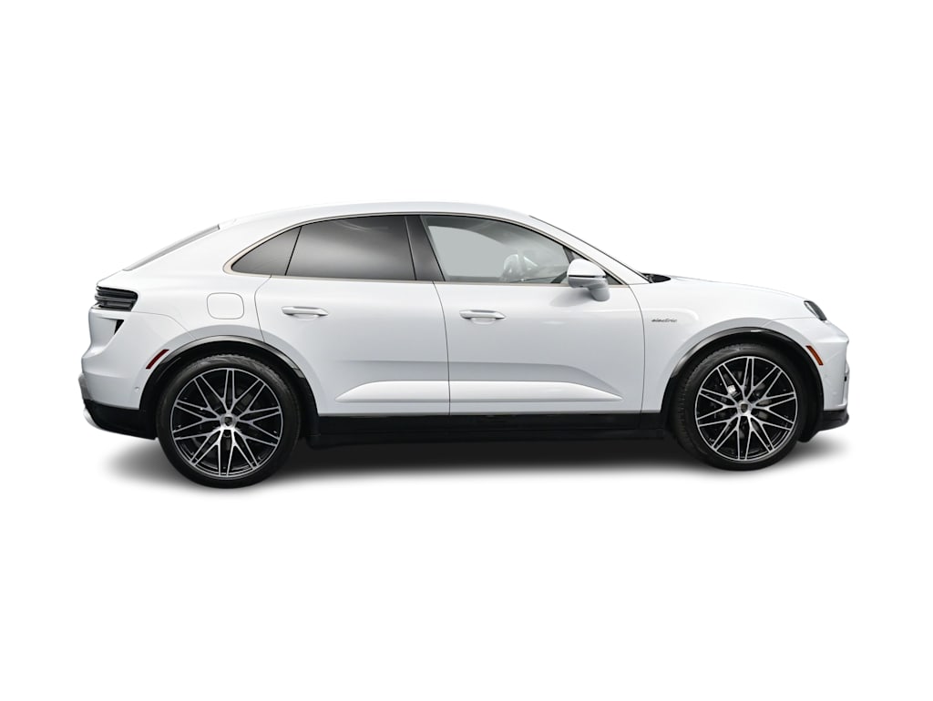 Thumbnail: 2026 Porsche Macan - 32